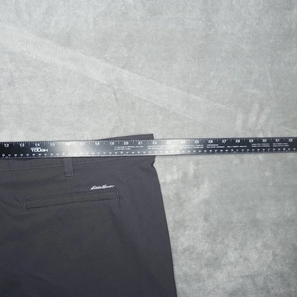 Eddie Bauer Travex Flat Front Shorts Men's 44 Gray - Picture 8 of 9